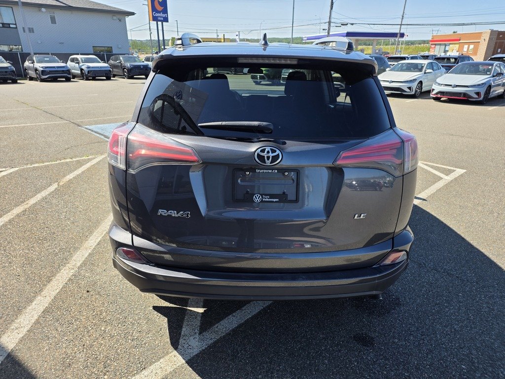2018 Toyota RAV4 LE