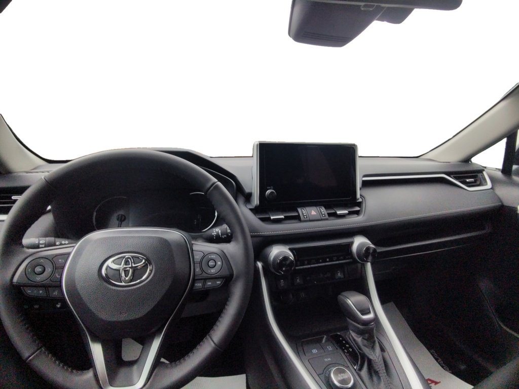 Toyota RAV4 HYBRID XLE 2025