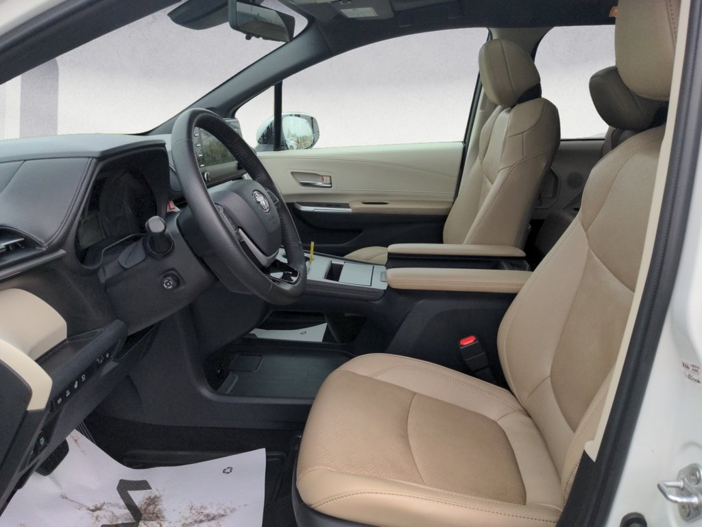 2021 Toyota Sienna LIMITED