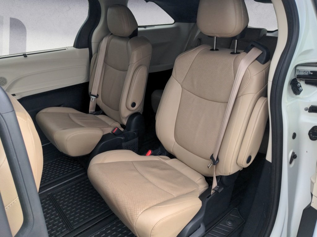 2021 Toyota Sienna LIMITED