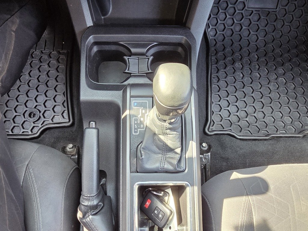 Toyota Tacoma SR5 2016