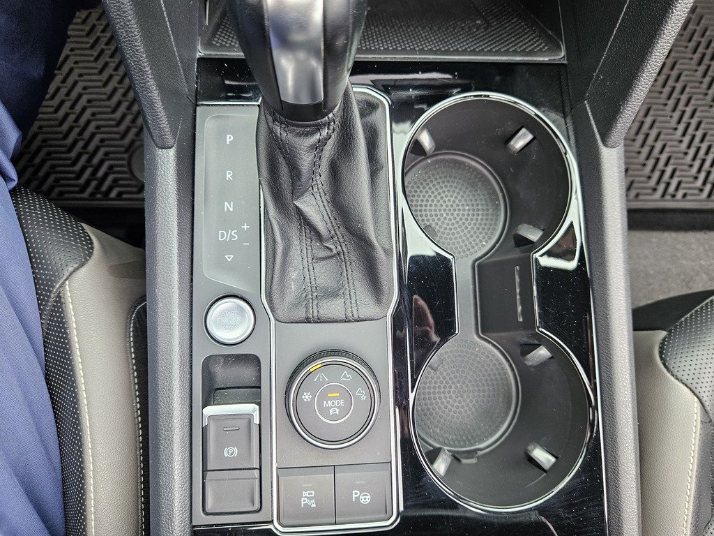 2020 Volkswagen Atlas Cross Sport EXECLINE