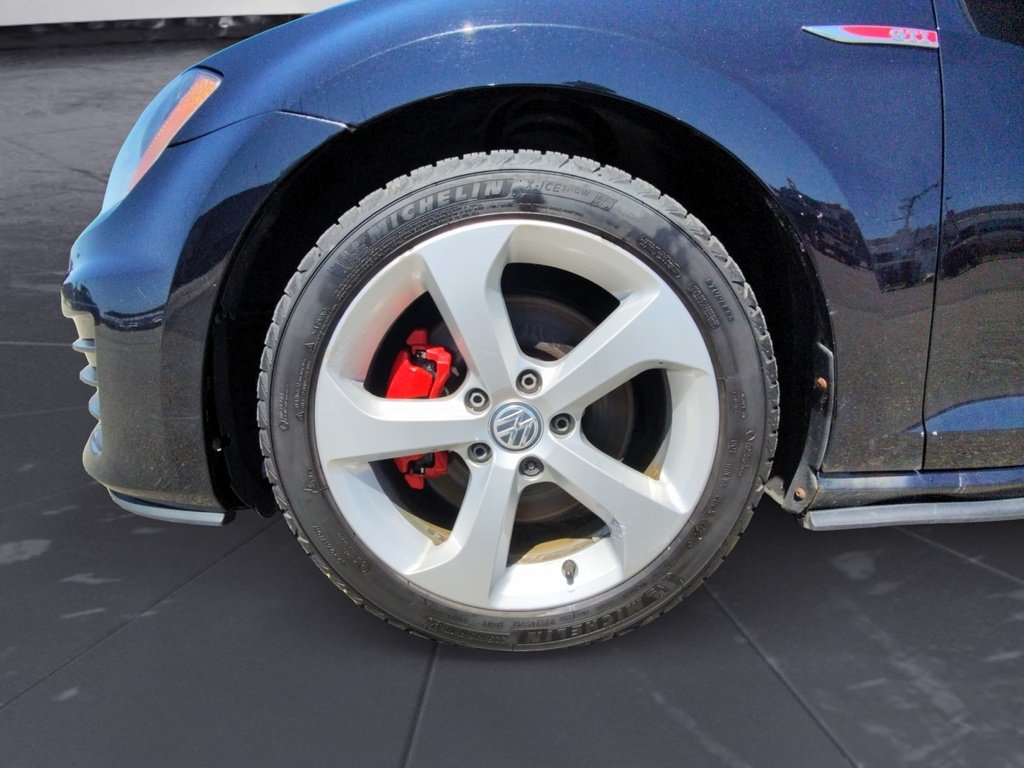 2016 Volkswagen Golf GTI BASE