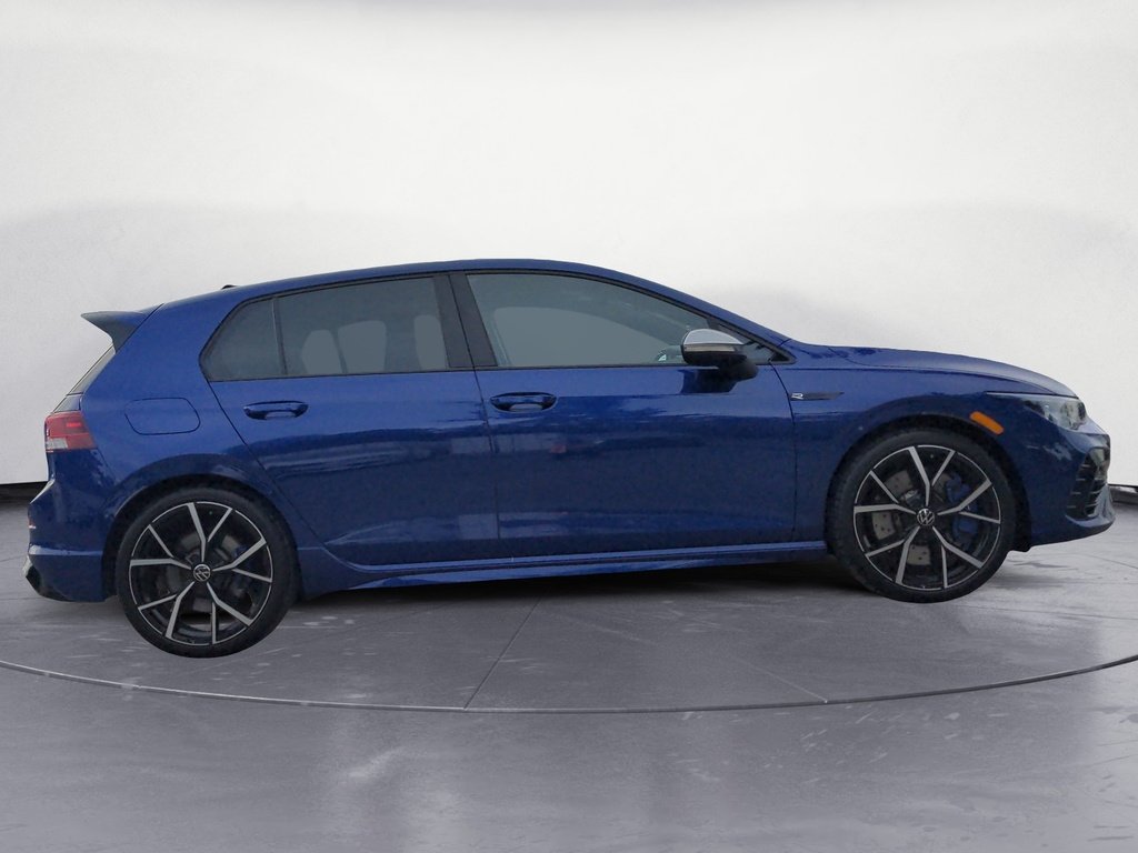 2022 Volkswagen Golf R BASE