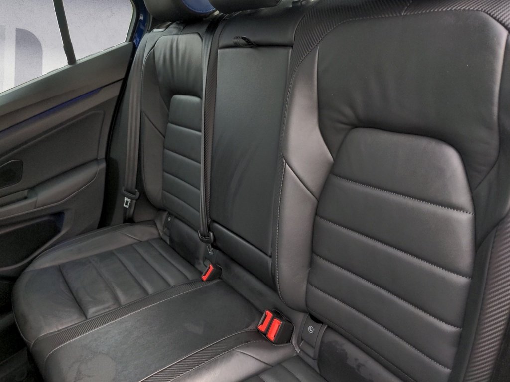 2022 Volkswagen Golf R BASE