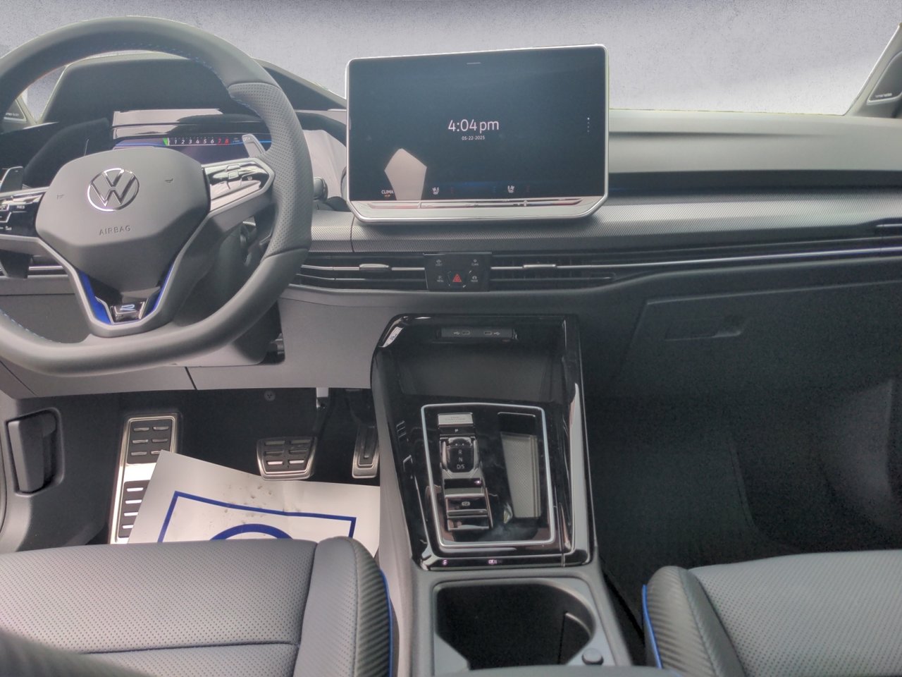 2025 Volkswagen Golf R BASE