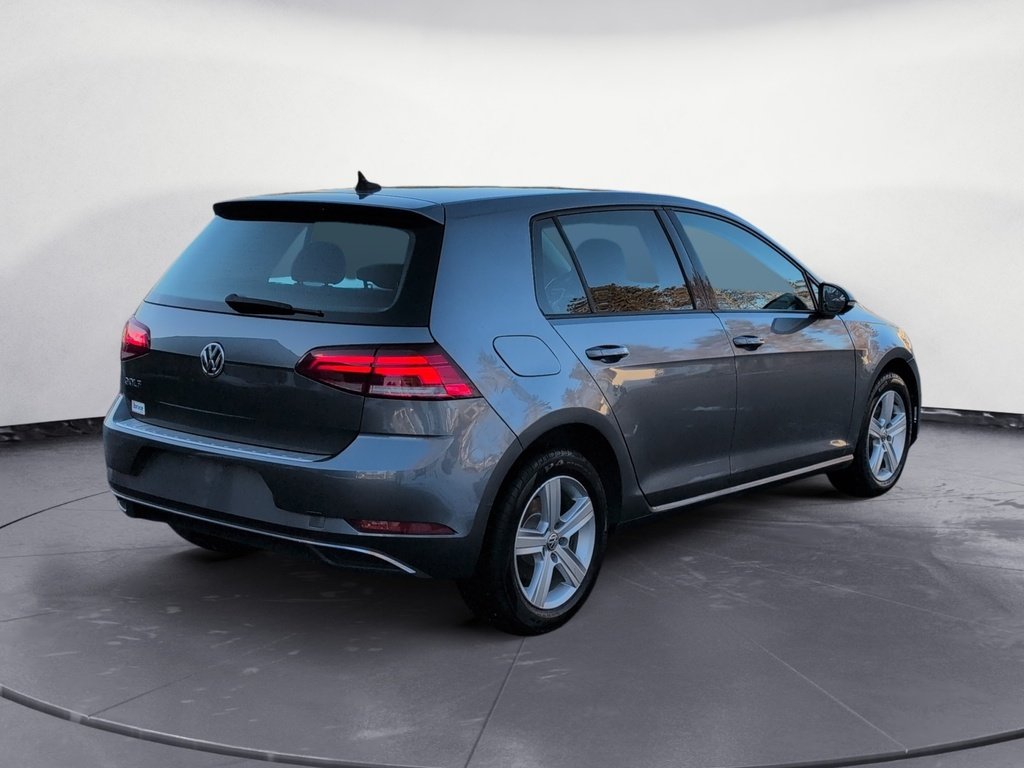 2019 Volkswagen Golf Highline, Leather, Sunroof!