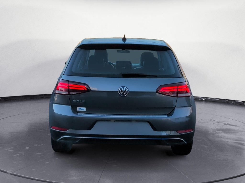 2019 Volkswagen Golf Highline, Leather, Sunroof!