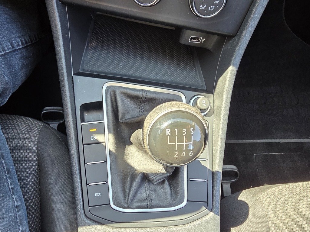 2019 Volkswagen Jetta COMFORTLINE