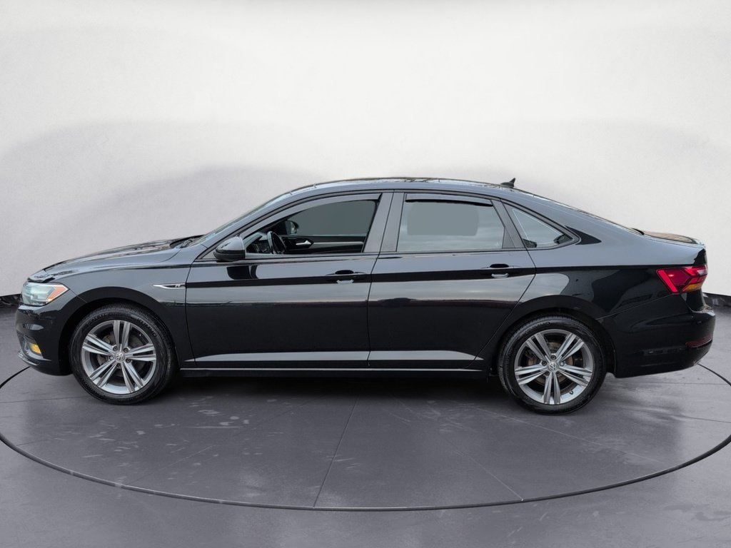 2019 Volkswagen Jetta R-Line 6 Speed Manual! Leather, Sunroof!