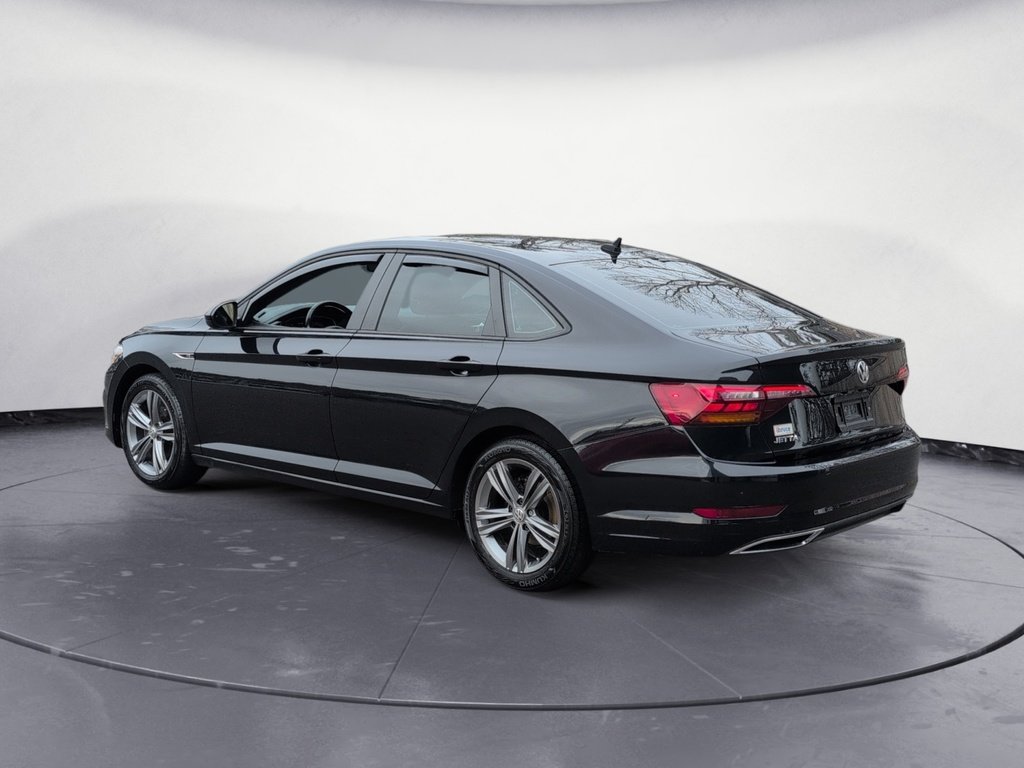 2019 Volkswagen Jetta R-Line 6 Speed Manual! Leather, Sunroof!