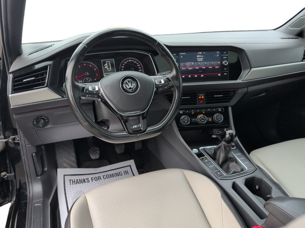 2019 Volkswagen Jetta R-Line 6 Speed Manual! Leather, Sunroof!