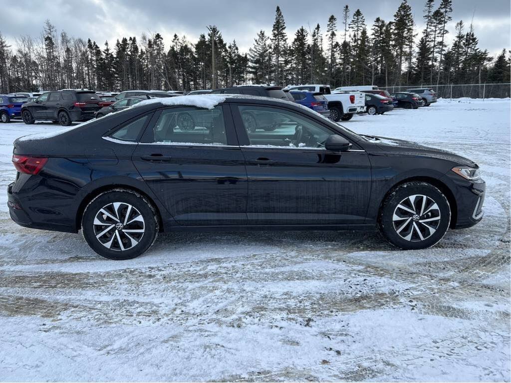 2025 Volkswagen Jetta Trendline ! Heated Seats!