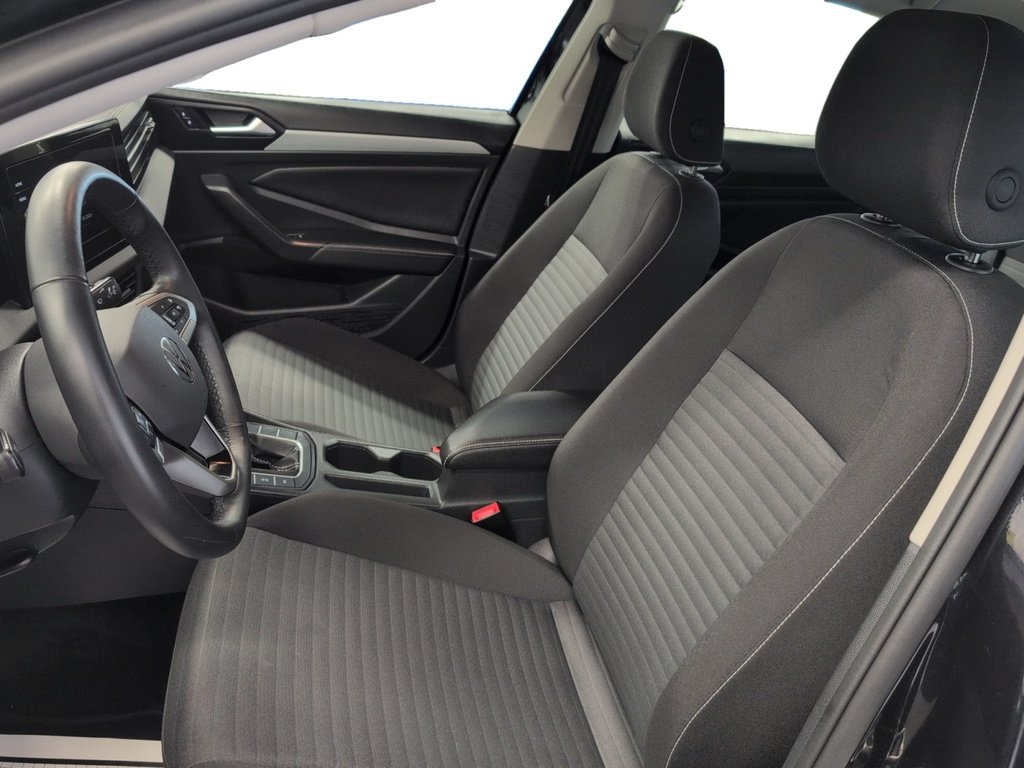 2025 Volkswagen Jetta Trendline ! Heated Seats!