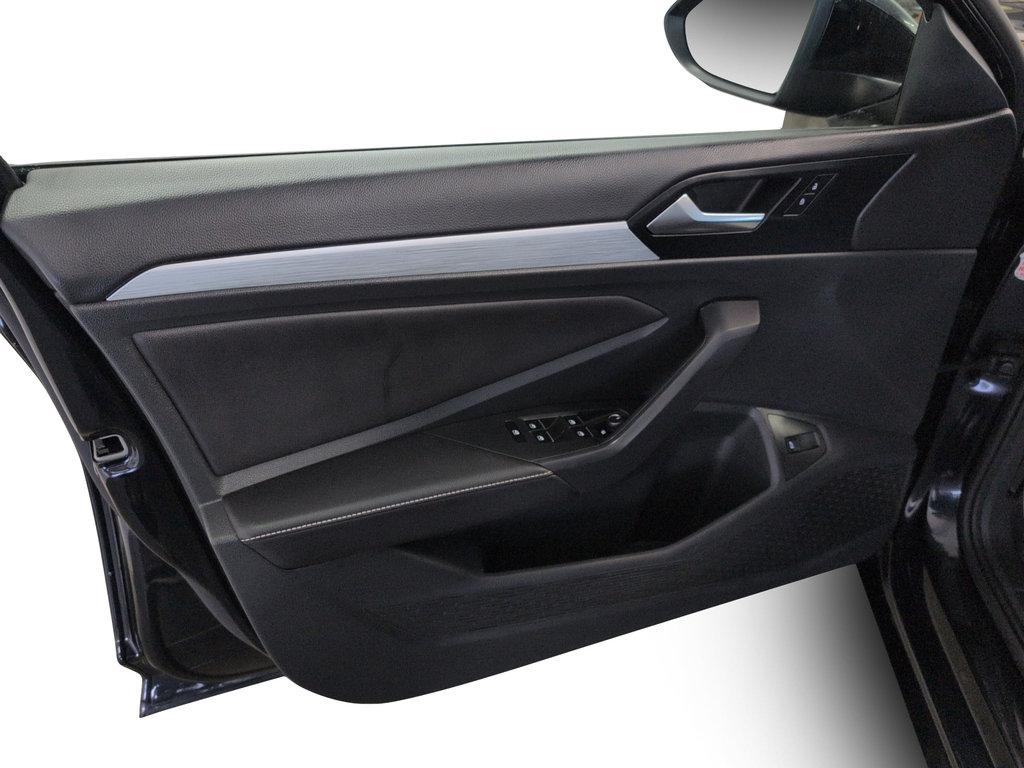 2025 Volkswagen Jetta Trendline ! Heated Seats!