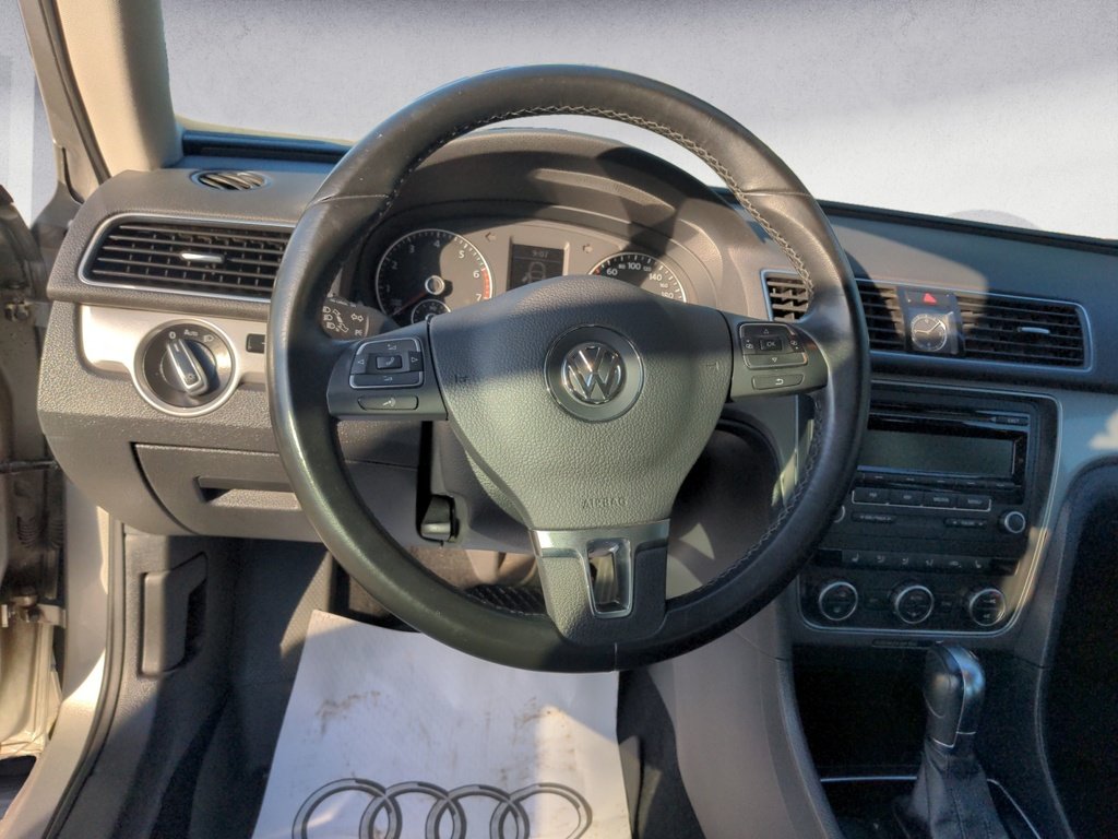 2014 Volkswagen Passat TRENDLINE