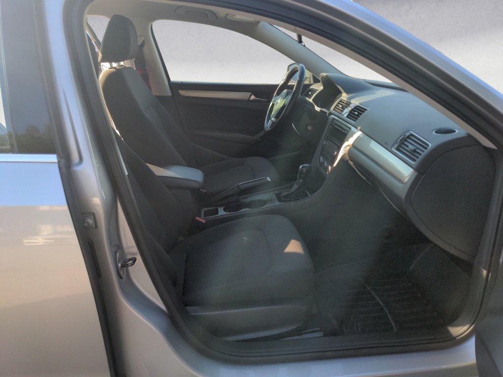 2014 Volkswagen Passat TRENDLINE