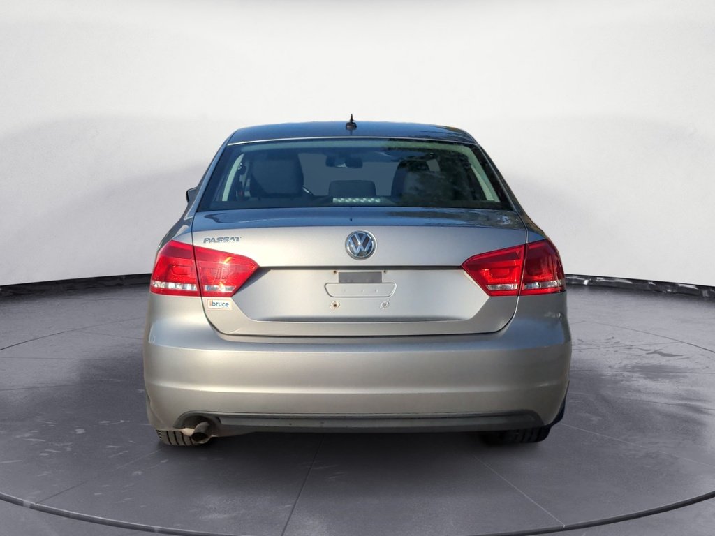 2014 Volkswagen Passat TRENDLINE