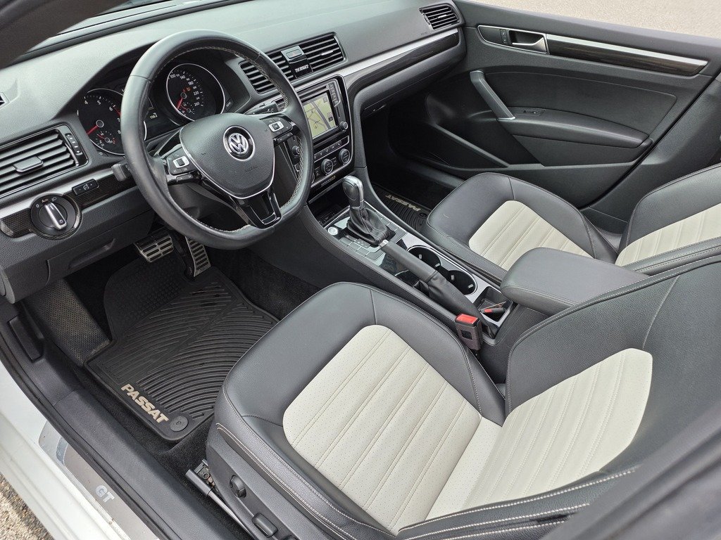 2018 Volkswagen Passat GT