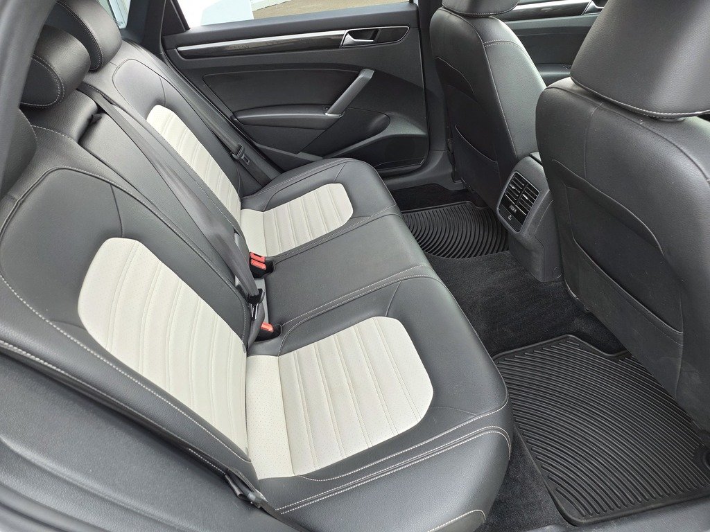 2018 Volkswagen Passat GT