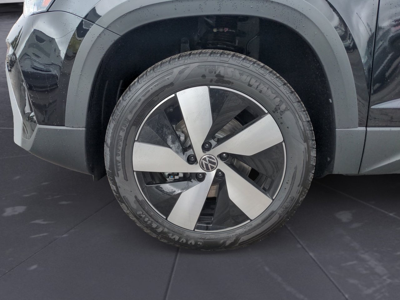 2025 Volkswagen Taos TRENDLINE
