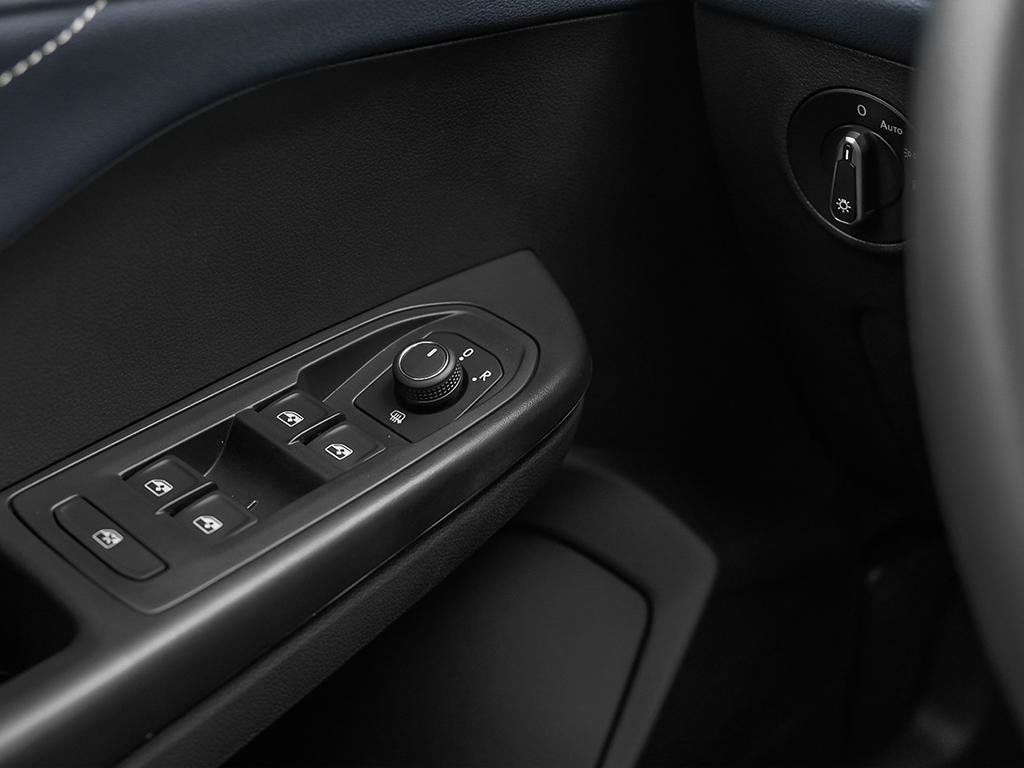 2025 Volkswagen Taos HIGHLINE