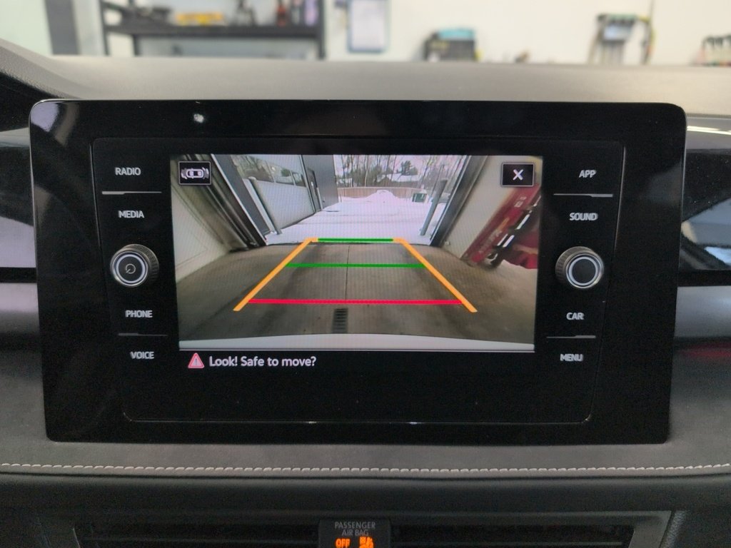 2025 Volkswagen Taos Black Edition 4MOTION