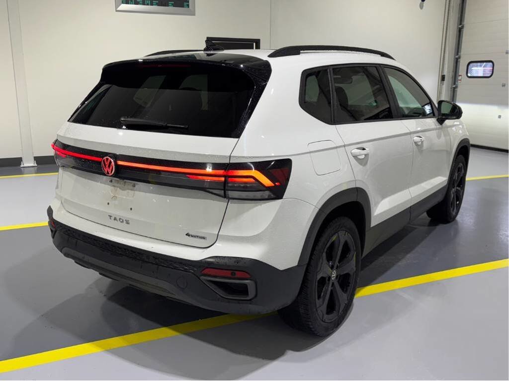 Volkswagen Taos Black Edition 4MOTION 2025