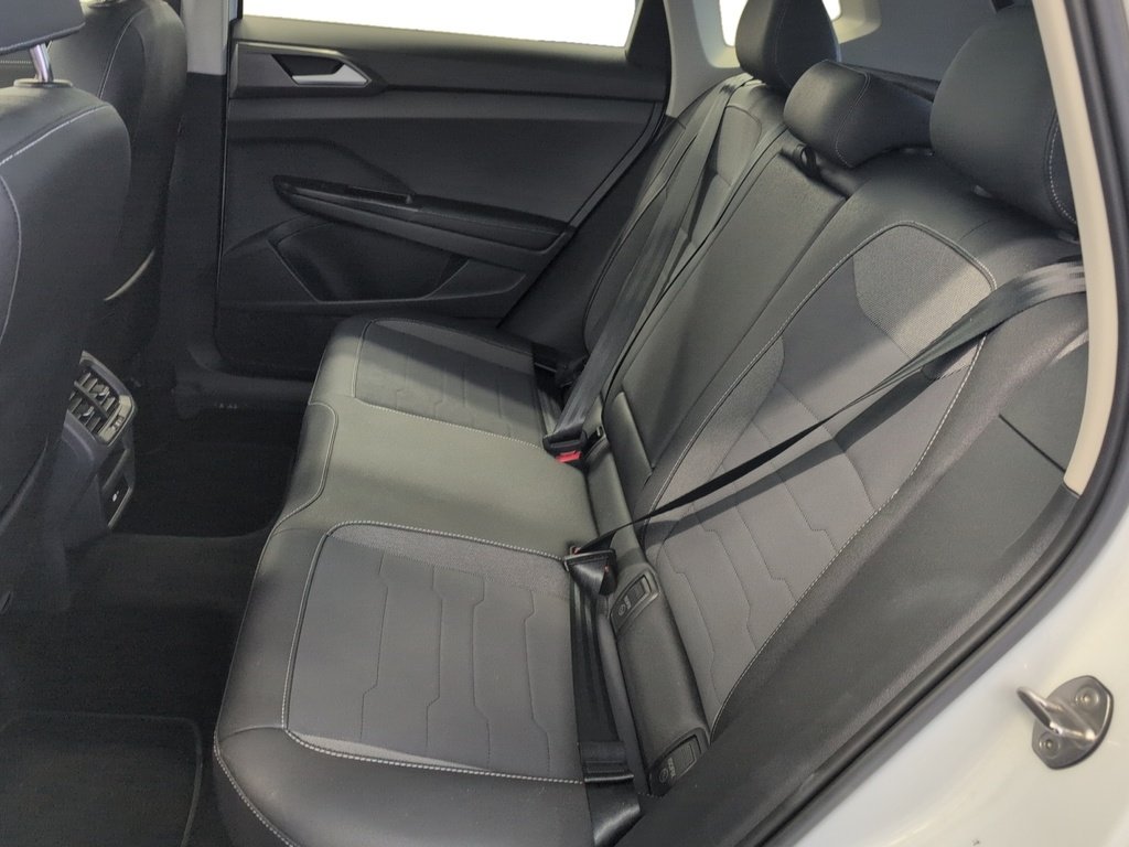 2025 Volkswagen Taos Black Edition 4MOTION