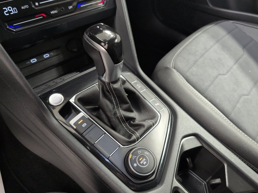 2025 Volkswagen Taos Black Edition 4MOTION