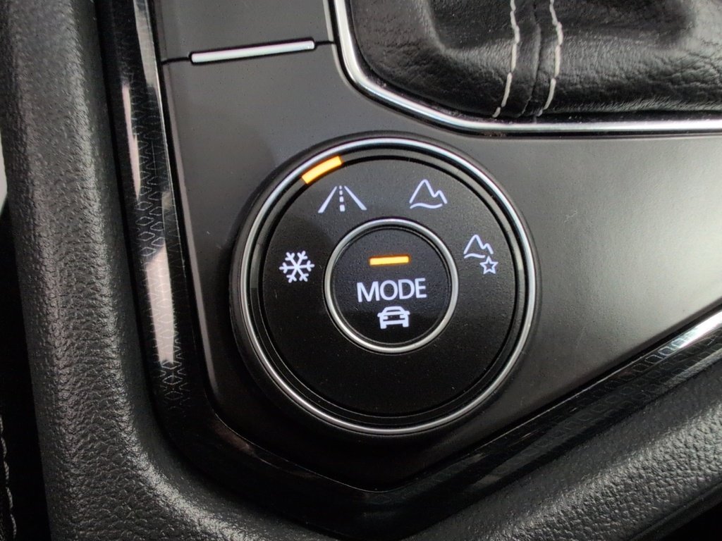 2025 Volkswagen Taos Black Edition 4MOTION