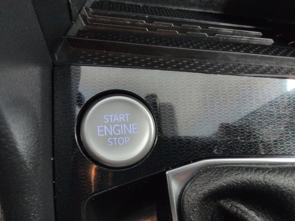 2025 Volkswagen Taos Comfortline AWD !