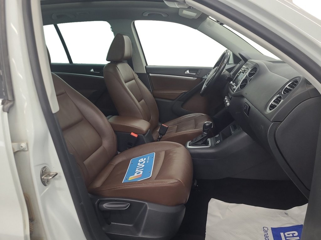 Volkswagen Tiguan S 2015