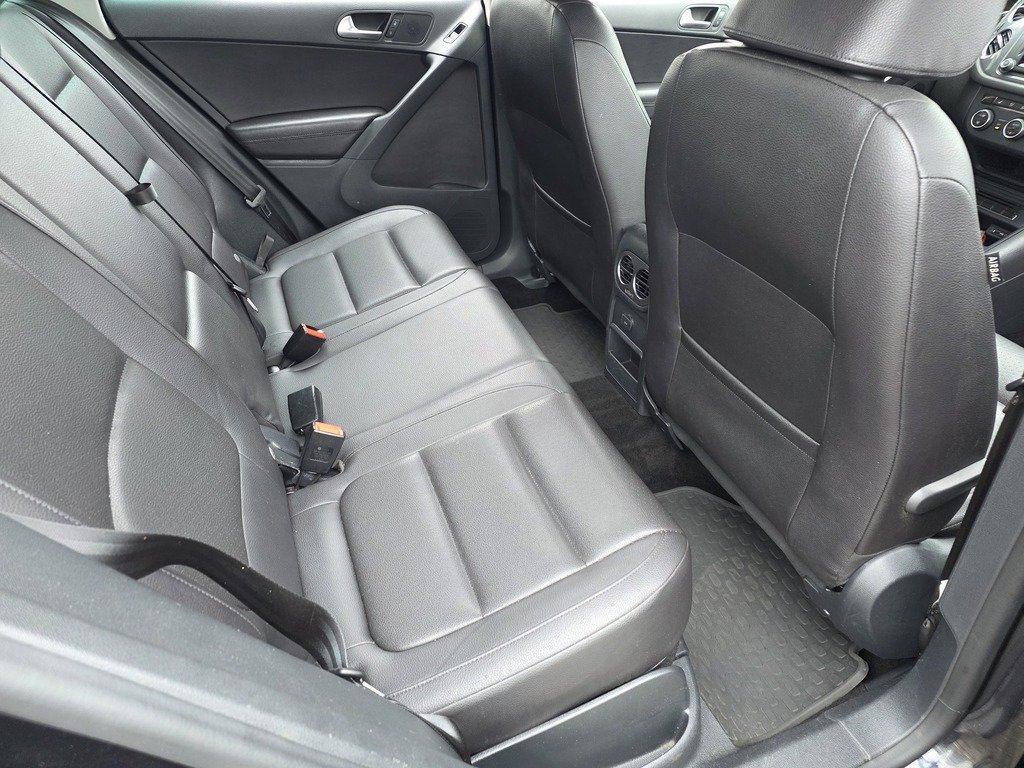 2017 Volkswagen Tiguan WOLFSBURG EDITION