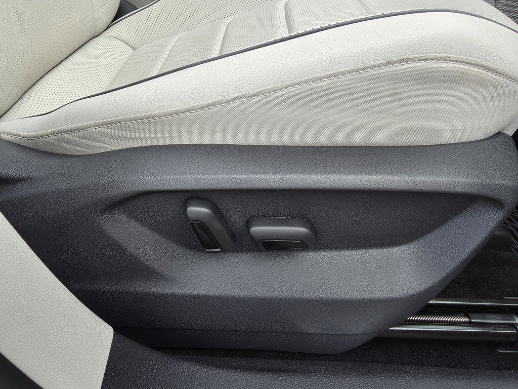 2023 Volkswagen Tiguan HIGHLINE R-LINE