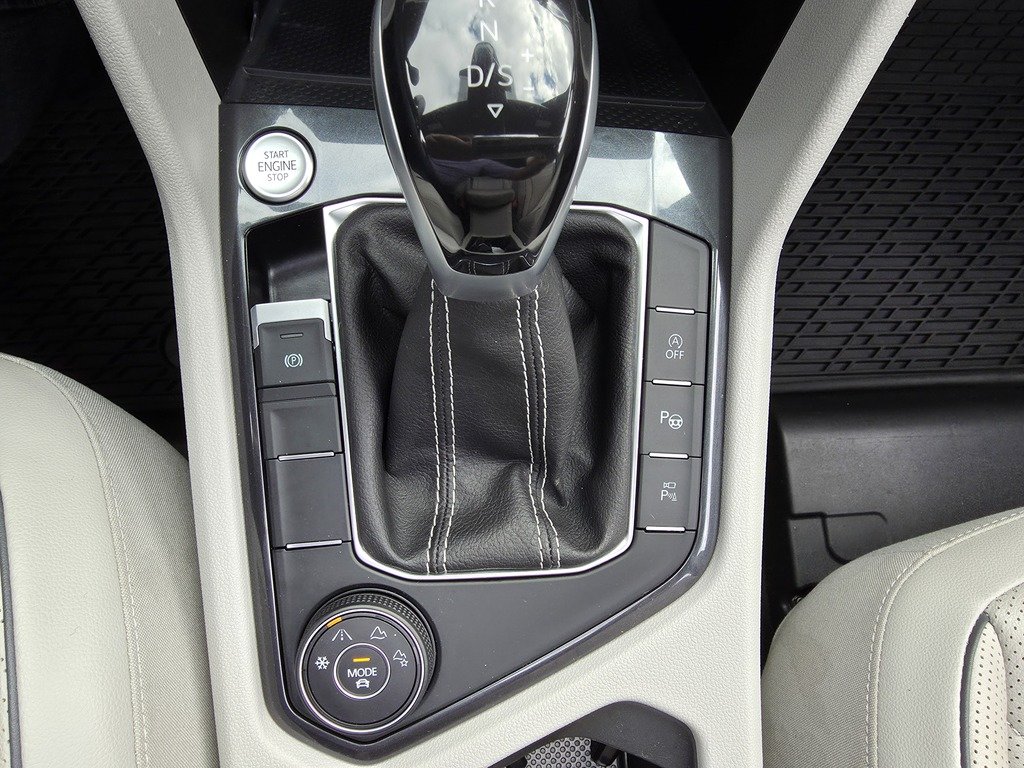 2023 Volkswagen Tiguan HIGHLINE R-LINE