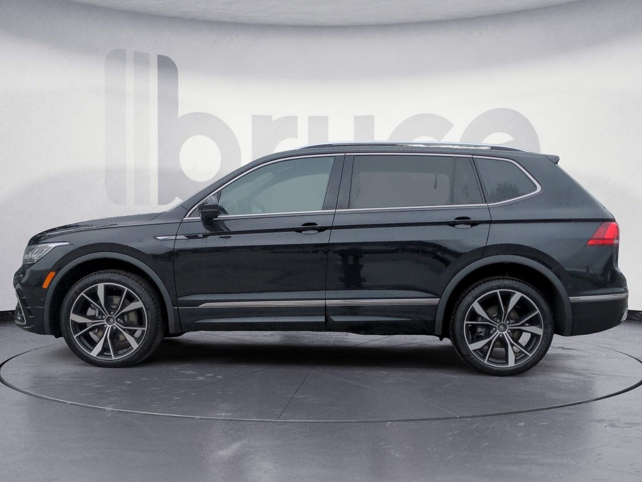 2024 Volkswagen Tiguan HIGHLINE R-LINE