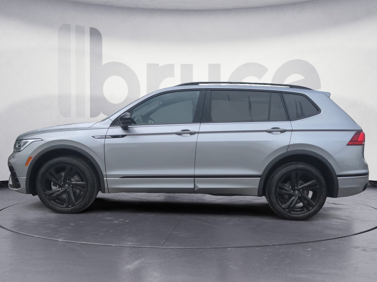 2024 Volkswagen Tiguan COMFORTLINE R-LINE BLACK EDITION