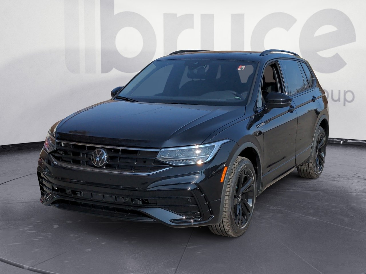 2024 Volkswagen Tiguan COMFORTLINE R-LINE BLACK EDITION