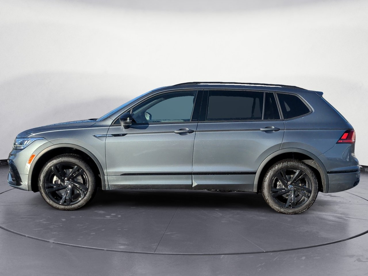 2024 Volkswagen Tiguan COMFORTLINE R-LINE BLACK EDITION