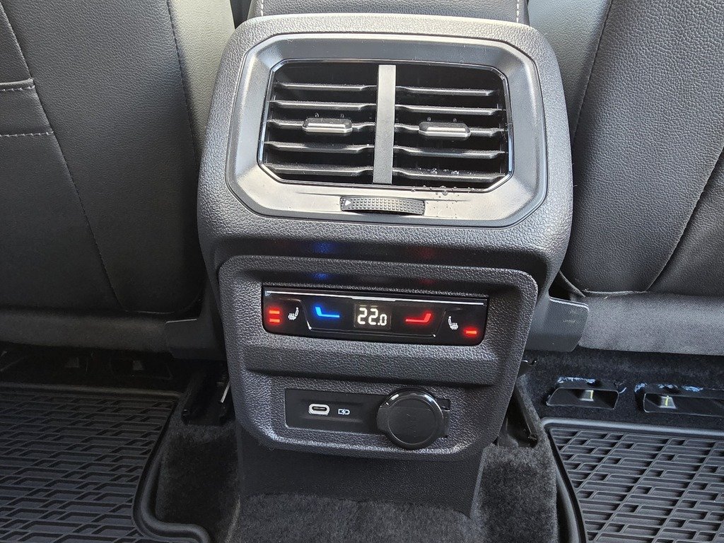 2024 Volkswagen Tiguan HIGHLINE R-LINE