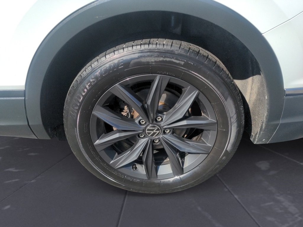 2024 Volkswagen Tiguan Comfortline AWD - Leather, Sunroof & Remote Start!