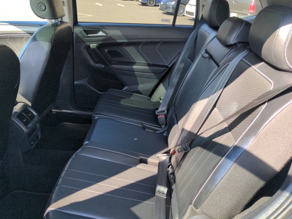 2024 Volkswagen Tiguan Comfortline AWD - Leather, Sunroof & Remote Start!