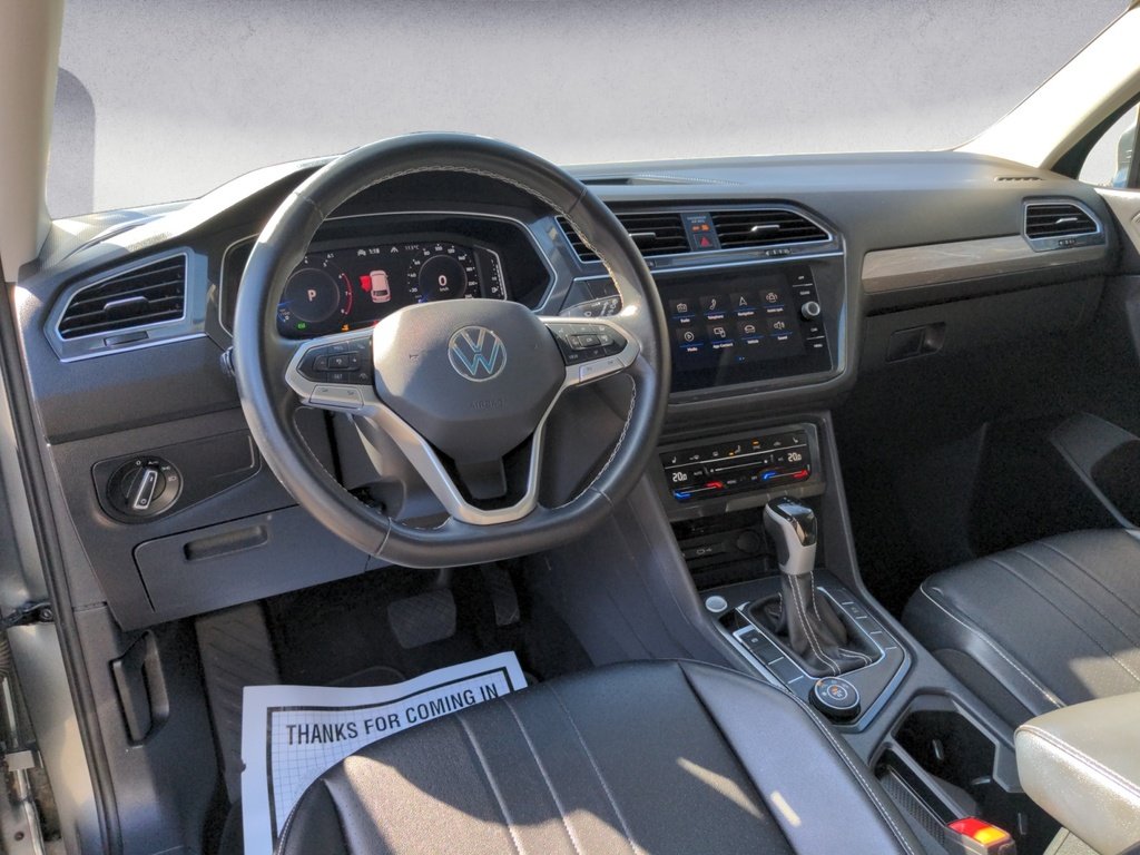 2024 Volkswagen Tiguan Comfortline AWD - Leather, Sunroof & Remote Start!