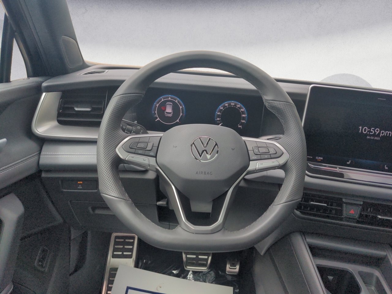 2025 Volkswagen Tiguan COMFORTLINE R-LINE BLACK EDITION