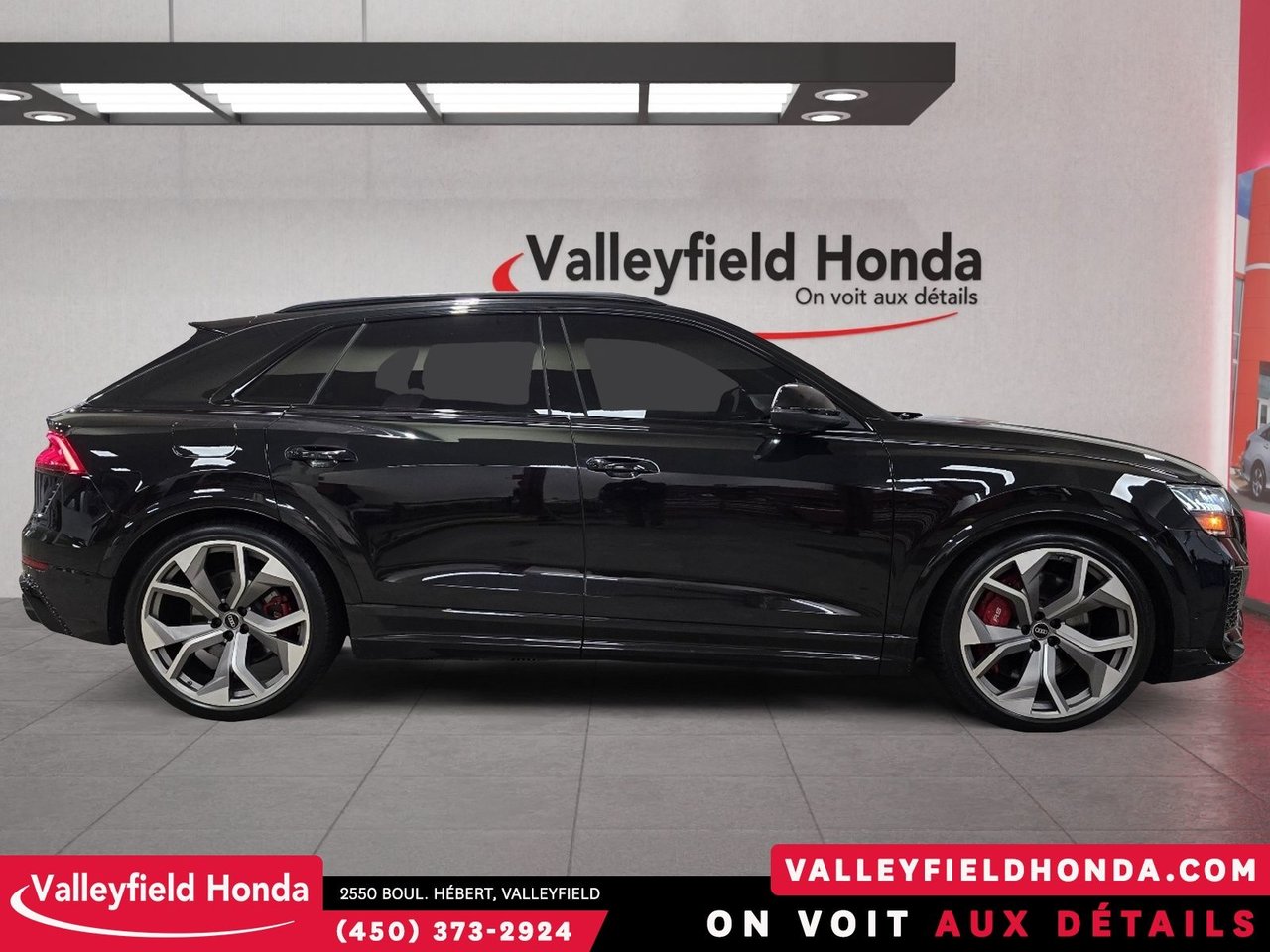 Audi RS Q8 591 HP QUATTRO - BLACK OPTICS PACKAGE 2022-3