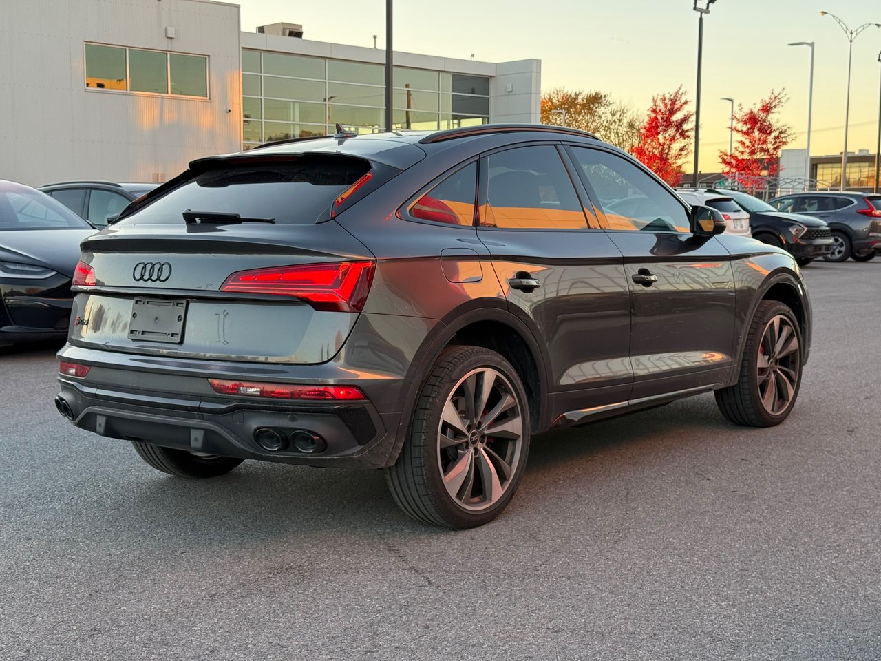 2023 Audi SQ5 Sportback Progressiv AWD 349 HP-4