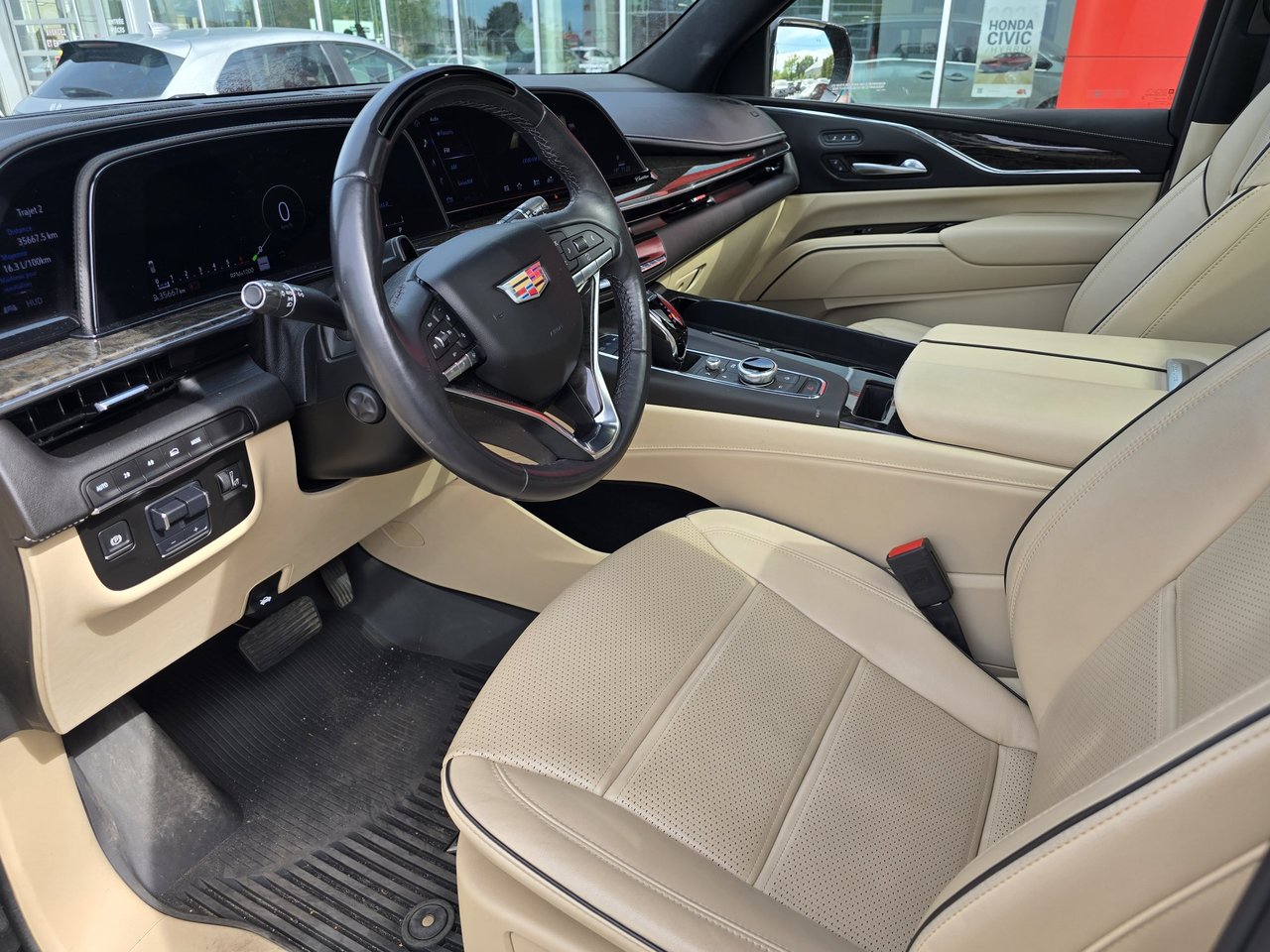2024 Cadillac Escalade 4WD Premium Luxury-4