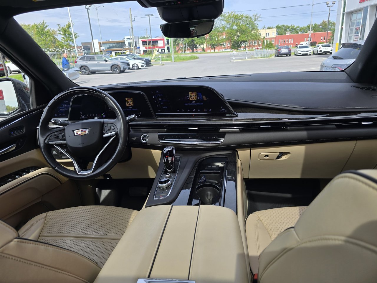 2024 Cadillac Escalade 4WD Premium Luxury-14
