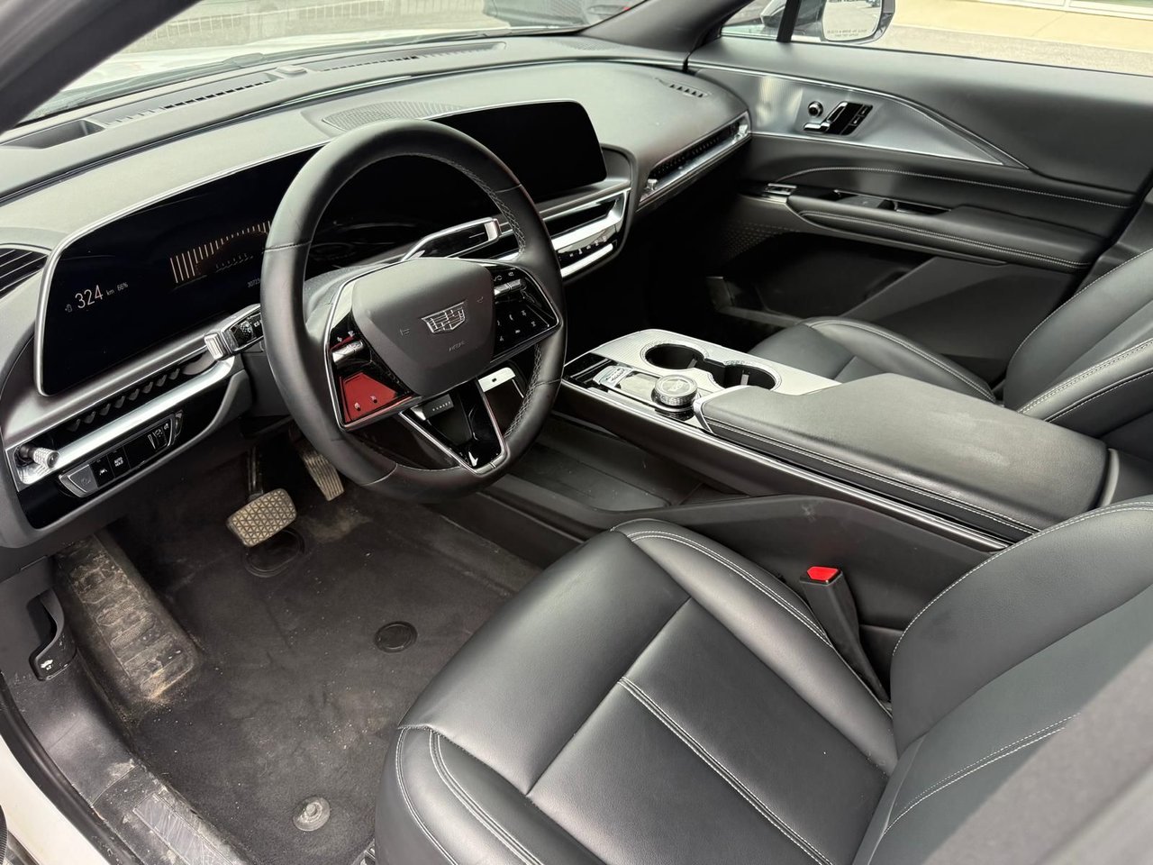 2024 Cadillac LYRIQ Tech-8